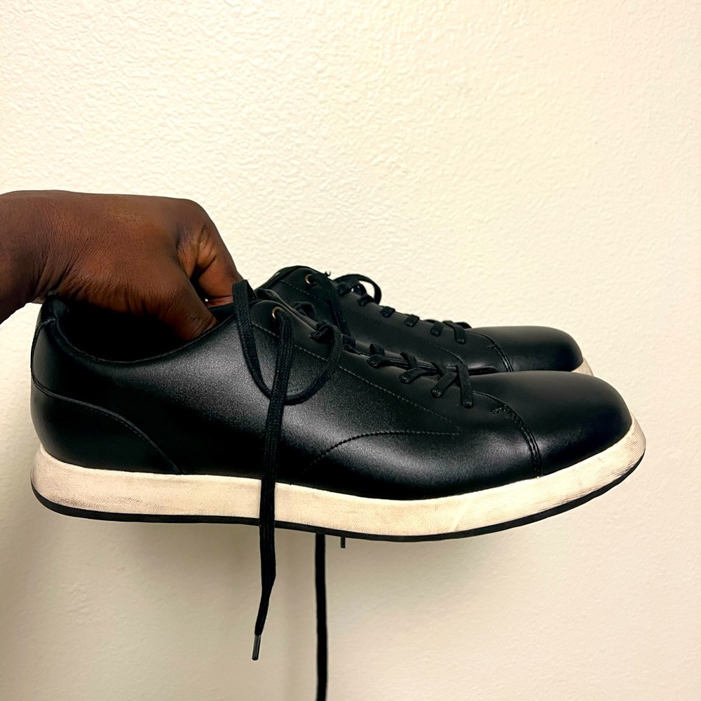 Hardly used Alfani shoe. So beautiful. You will stand out. Soft . No box.